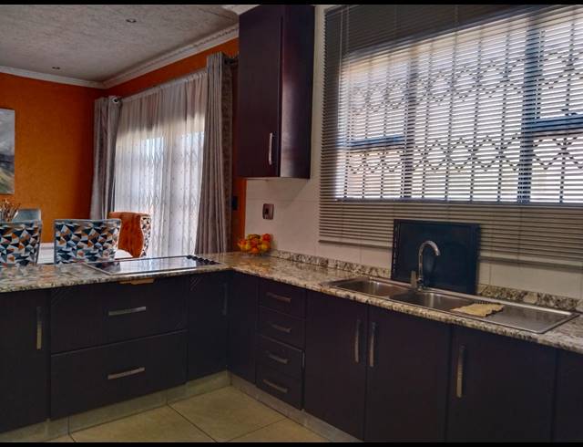 3 BEDROOM HOUSE FOR SALE IN KOOKRUS